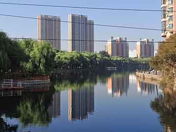 依波未来热门款预测，探索之旅与自然美景共舞在宁静的明天
